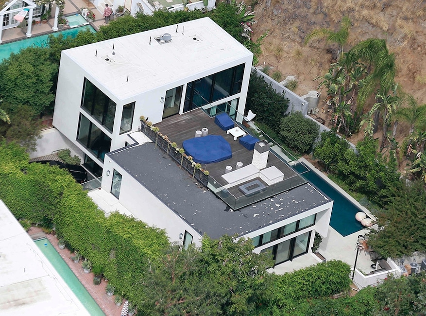 Kardashian End of Decade Moments - Kendall Jenner home